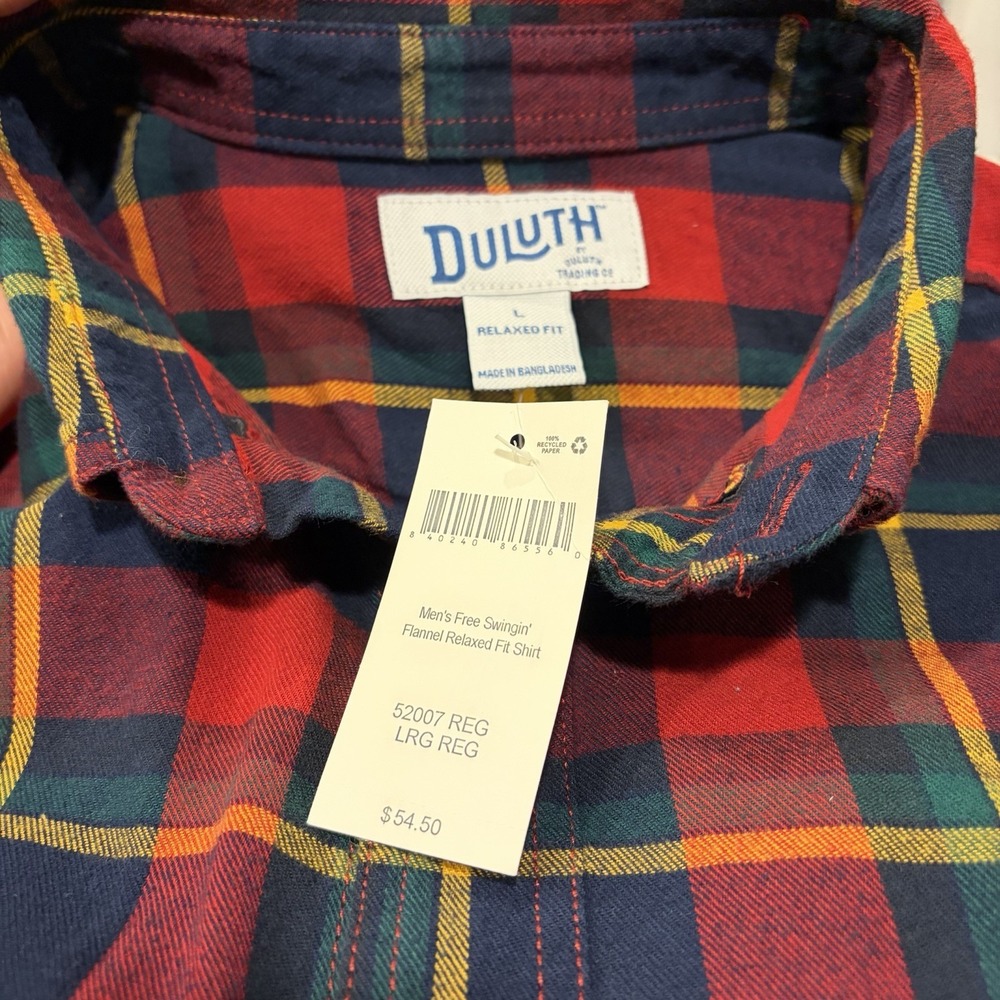 NWT Duluth Trading Co Mens L Red Plaid Free Swingin Flannel Relaxed Fit Shirt